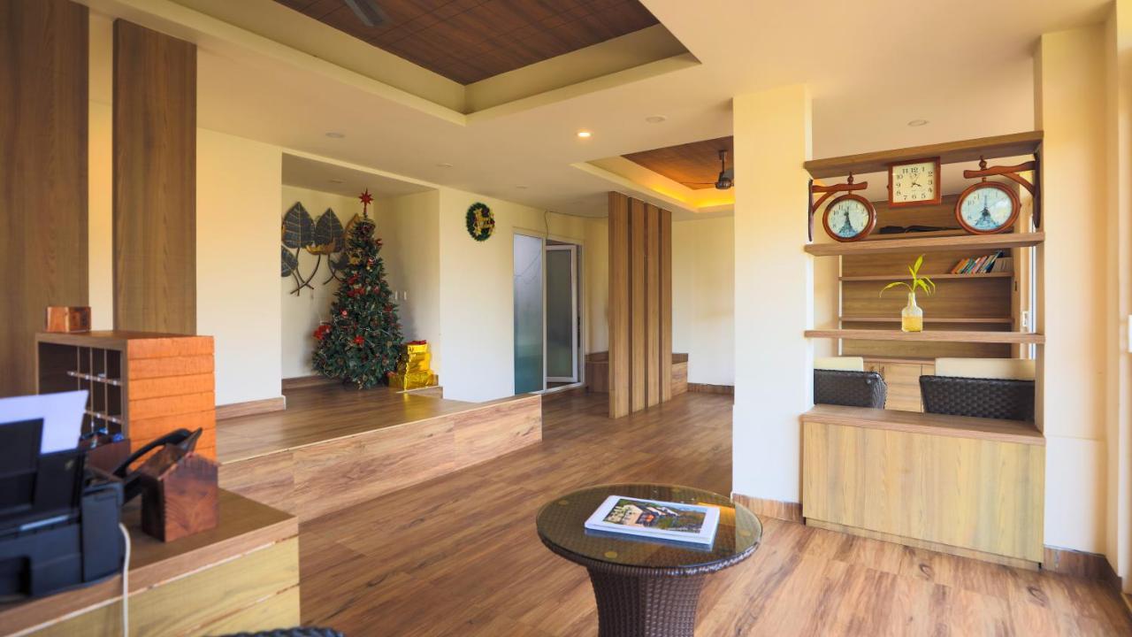 Shola Crown Resort - Munnar Chinnakanal ภายนอก รูปภาพ