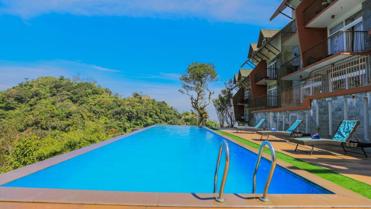 Shola Crown Resort - Munnar Chinnakanal ภายนอก รูปภาพ