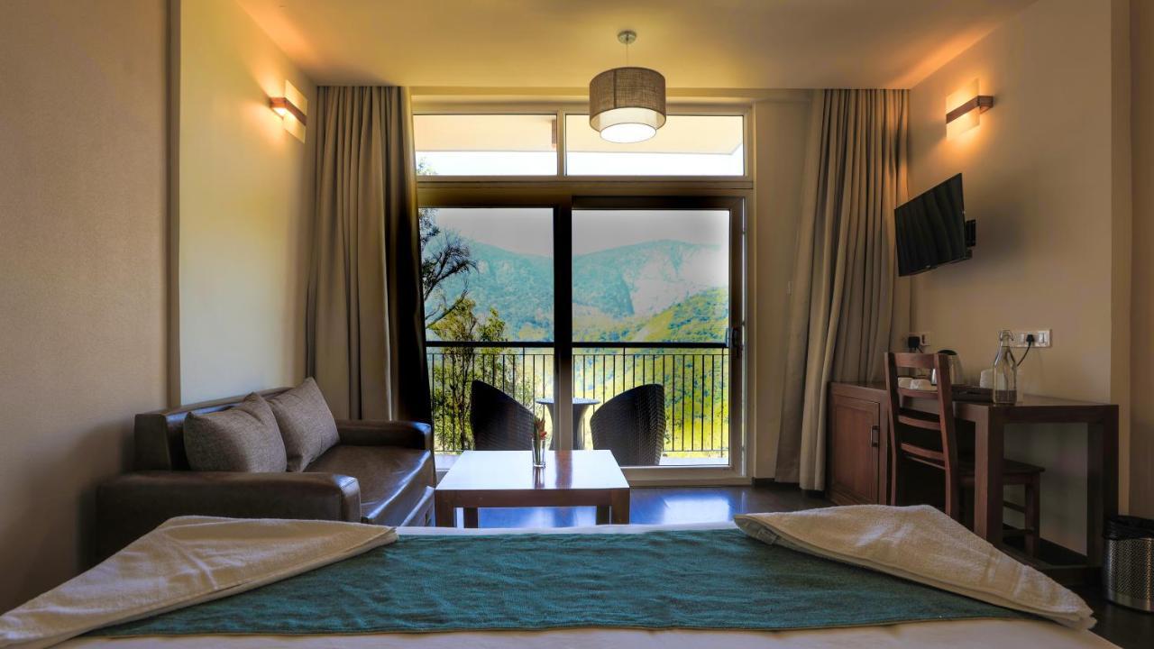 Shola Crown Resort - Munnar Chinnakanal ภายนอก รูปภาพ